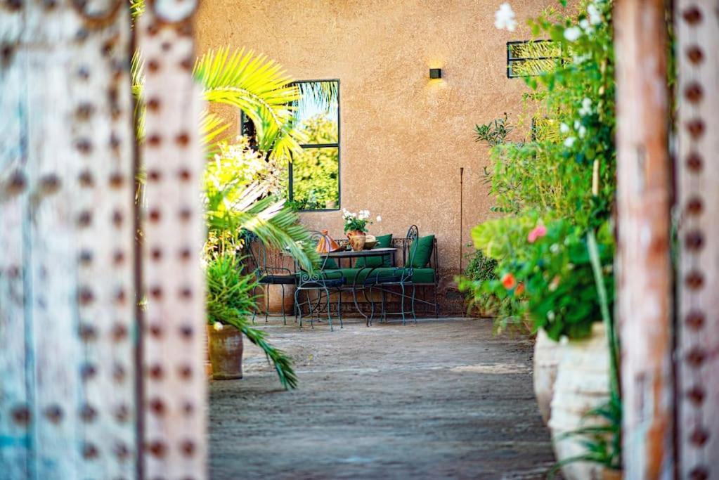 Aux Portes De Marrakech Villa Arts & Deco Avec Piscine 马拉喀什 外观 照片