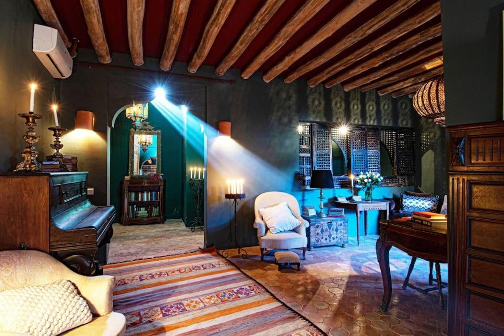 Aux Portes De Marrakech Villa Arts & Deco Avec Piscine 马拉喀什 外观 照片