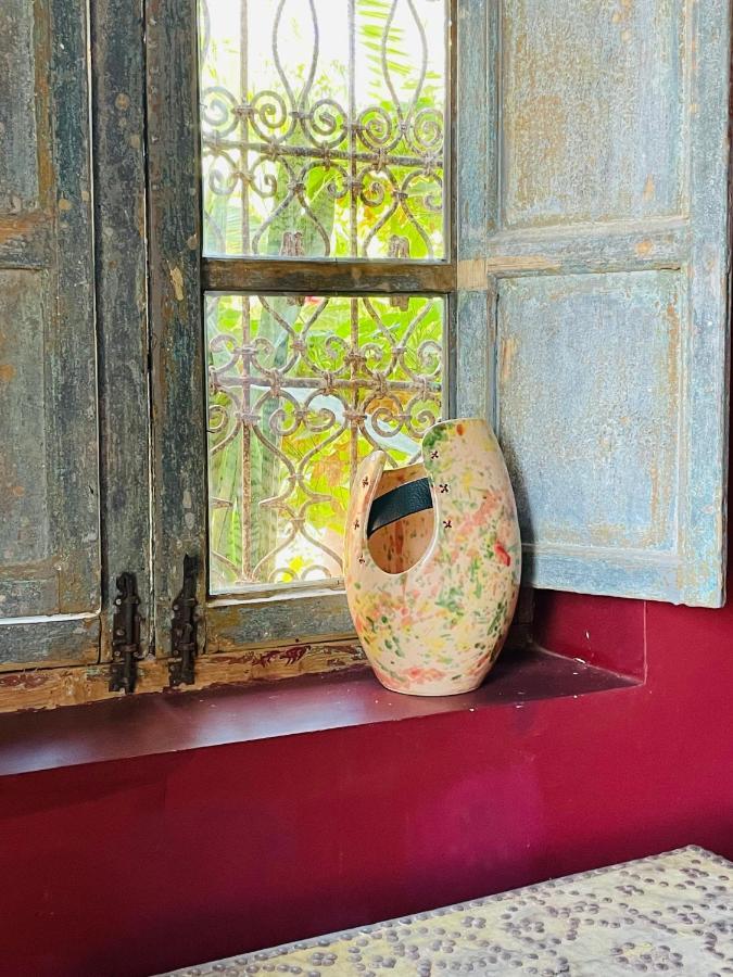 Aux Portes De Marrakech Villa Arts & Deco Avec Piscine 马拉喀什 外观 照片